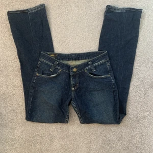Lågmidjade jeans  - Lågmidjade jeans från lee 💙👖