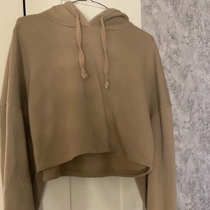 Hoodie  - Hoodie  i fint skick, 