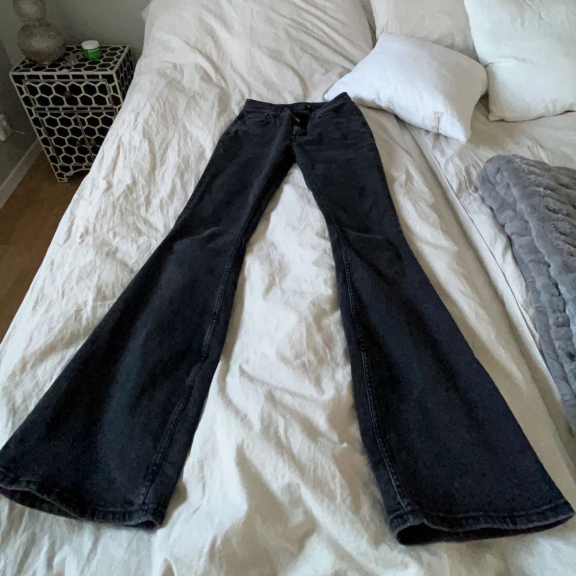 Lågmidjade svarta bootcut 