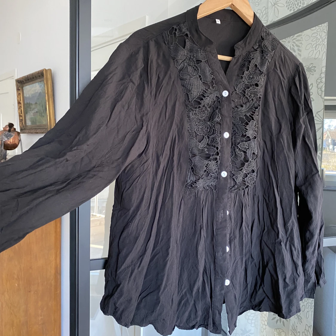 Svart blus med spets - 91