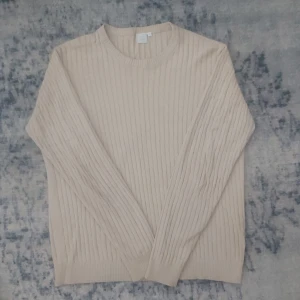  polotröja  - Beige polotröja bra kvalité Storlek: S