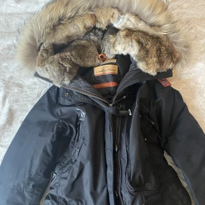 Parajumpers jacka - Svart parajumpers vinterjacka. Storlek XXS. Modell ”Doris”