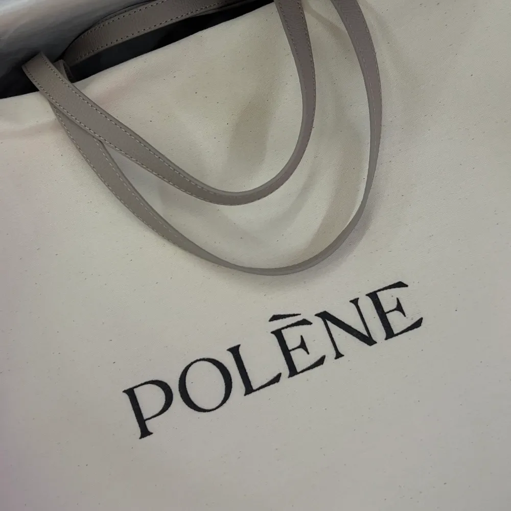 340€ New Polene bag - only used once - Includes everything received when delivered . Väskor.