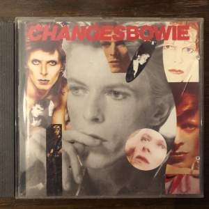 David Bowie samling köpt på loppis bra cond
