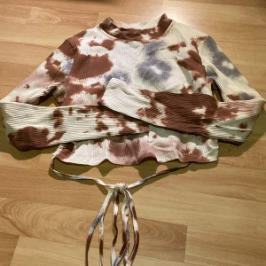 ZARA tröja - Tröja från zara, aldrig använd.