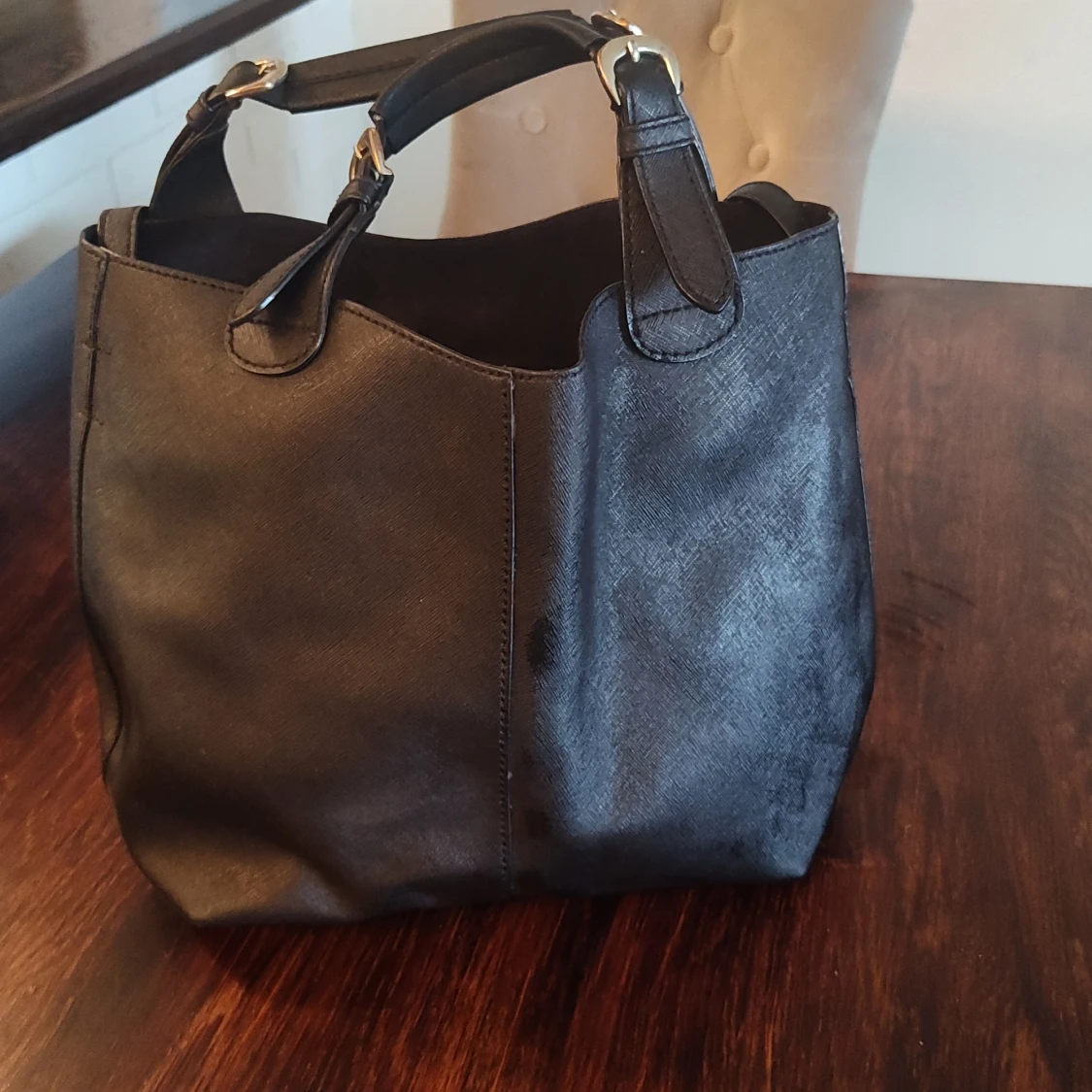 Dkny handväska med tillhörande plånbok  - 91