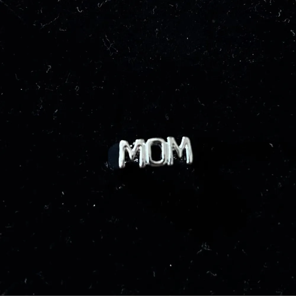 Wow/mom ring  Silver . Accessoarer.