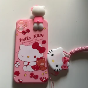 hello kitty mobilskal iphone11  - helt nytt! passar inte min mobil tyvärr (jag grät) älskar den! pris går att diskutera, allt ingår!  