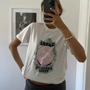 Ganni tshirt - Ganni T-shirt, kommer inte till användning 