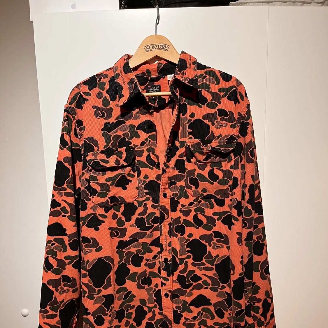 Levis over shirt - 90