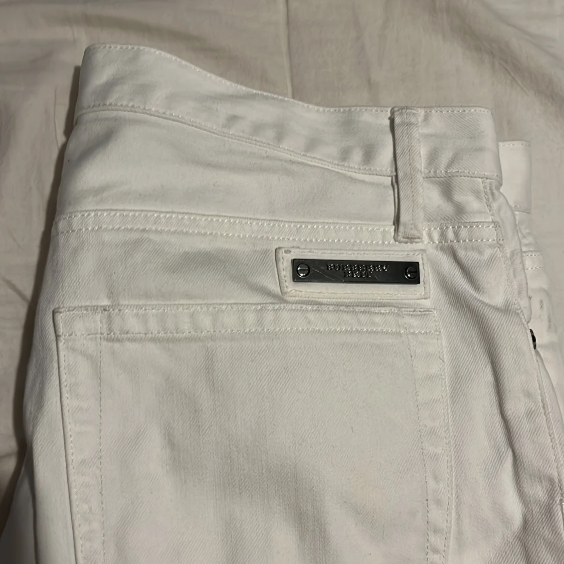 *Intressekoll* burberry jeans - 90