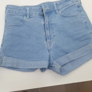 Shorts  - Helt nya  Stretch Shorts Pris går att diskuteras 