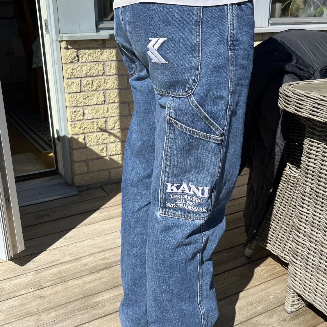 Mörkblå baggy jeans