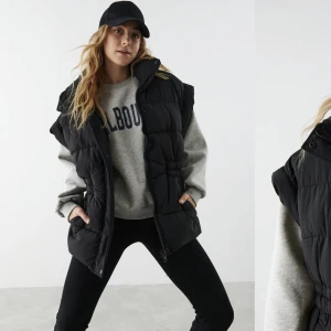 Väst - Väst i storlek S från Gina tricot, köpt för 599 kr säljer för 270 + frakt. I bra skick 💙