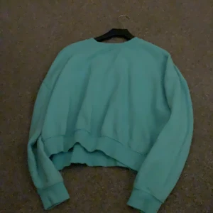 Tröja - Säljer en tröja från lager 157 i ny skick ( frakt ingår ej i priset)