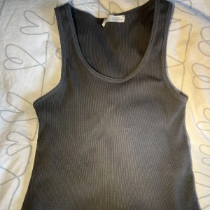 Grå top från Zalando - Gullig grå top till sommaren 