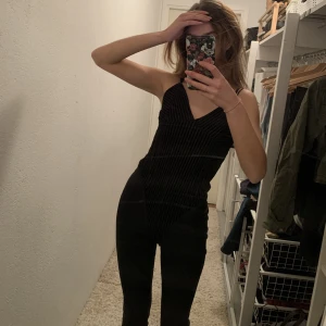 Ribbad body - Svart ribbad body🖤