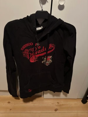 Ed Hardy hoodie - Hej! Säljer nu min ed Hardy hoodie som är använd 1 gång