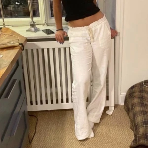 Roxy Linnebyxor  - Superfina linnebyxor!! Passar bra på mig som är 1.73cm❤️