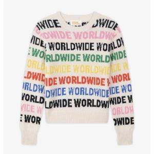 From future kashmir tröja - (Lägger ut annons igen då köparen slutade svara) Säljer min tröja i 100% Kashmir från From future då den inte längre kommer till användning. Jag minns tyvärr inte om tröjan är i xs eller s men den passar mig som kan ha både xs och s✨