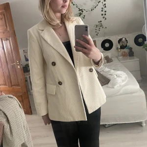 manchester kavaj  - supercool manchester kavaj från h&m! 