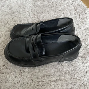 Loafers - Snygga loafers köpta vintage! 