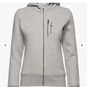 Sail Racing  - Snygg kofta som knappt är använd. Köptes för ca 1300kr 