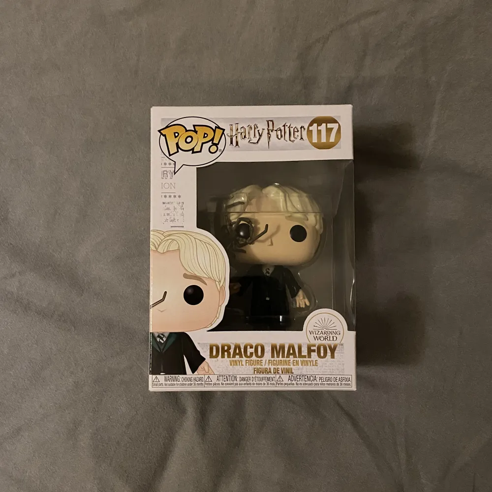 Draco Malfoy funko pop, förvarad i sin box. Säljs för 120kr. . Övrigt.
