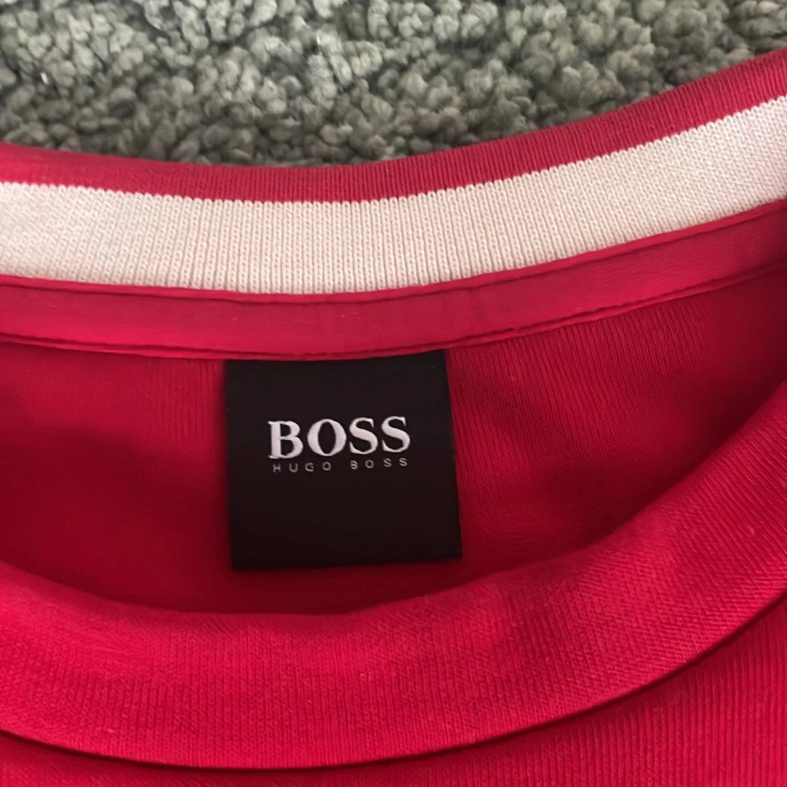 Hugo boss sweater säljes i bra skick! - 90