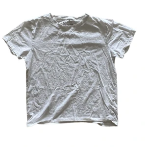 Croppad T-shirt  - Croppad T-shirt 