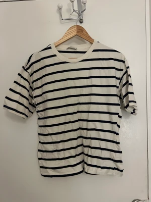 Randig tröja  - Jättefin från zara 💓