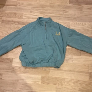 Tröja La - Typ helt ny har typ aldrig använt den