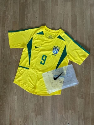 Brazil retro R9  - Brazil retro R9 tröja storlek S Helt ny ✅ 