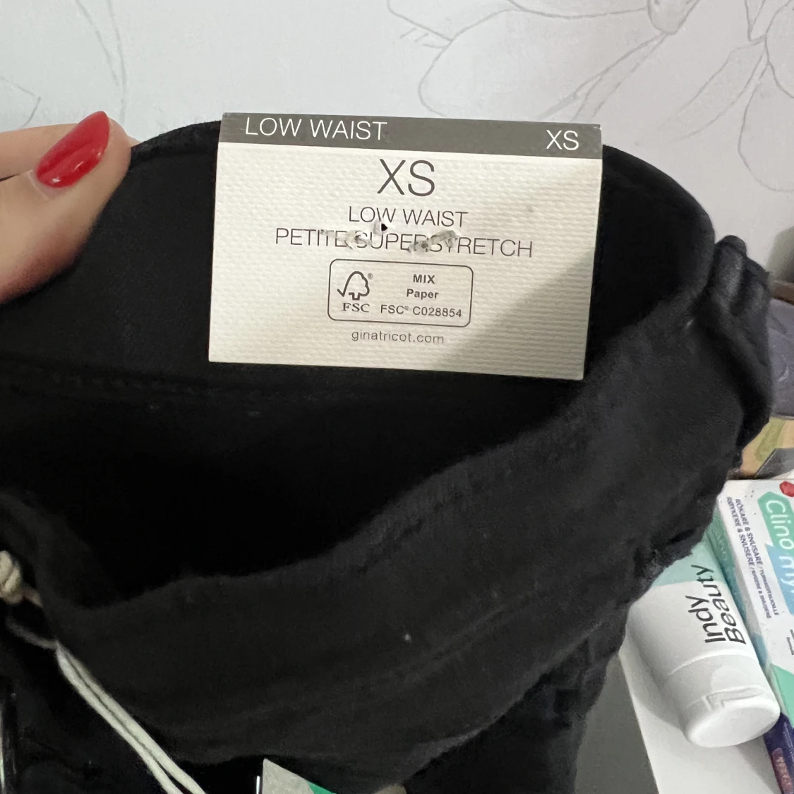 Svarta jeans, petite