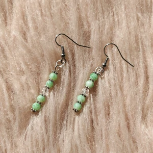 🌱Örhängen 🌱 - Handgjorda örhängen 🌱  Skriv till mig för fri frakt ✨💚