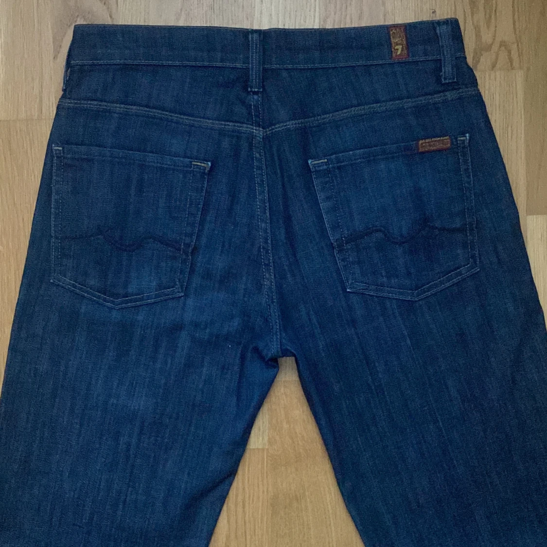 Lågmidjade mörkblå jeans - 91
