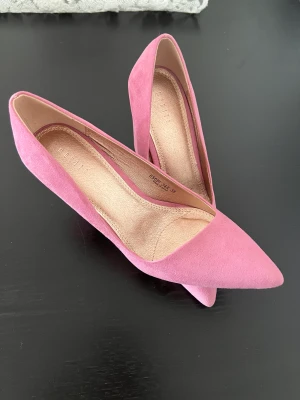 Dam skor - Skor köpte i Mohito, storlek 38,nya, provade hemma, perfekt skick