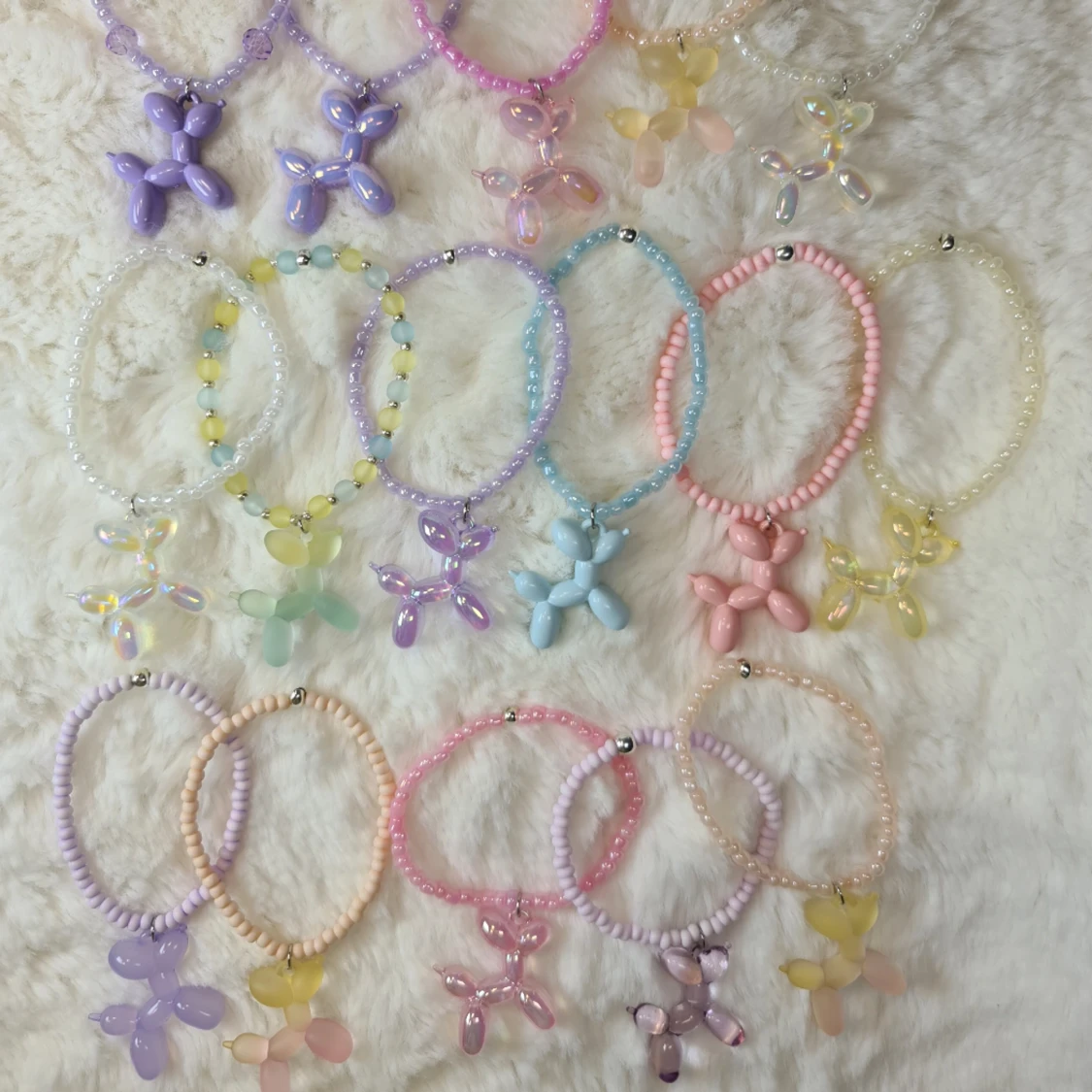 Kawaii armband med ballonghund  - 90