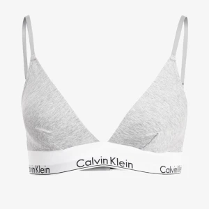 Calvin Klein - Säljer då den inte kommit till användning🩷Nyskick