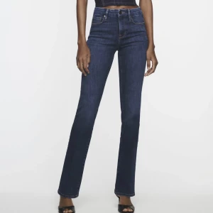 Jeans  - Säljer dessa från zara, fick hem de igår men inte min stil har bara användt de inomhus en gång. 