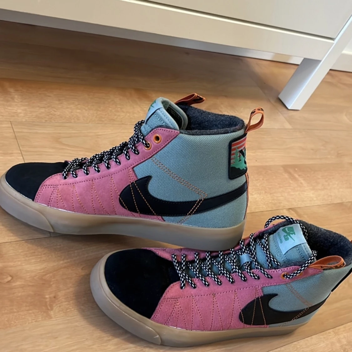 Nike SB Zoom Blazer Mid Premium Light Green Pink Skor Sneakers  - 91