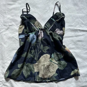 Linne - Ted baker linne 