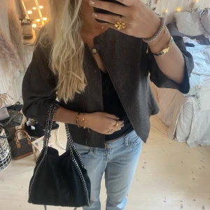 Kofta/jacka - Super snygga kofta/jacka! Köpt dyrt i London 