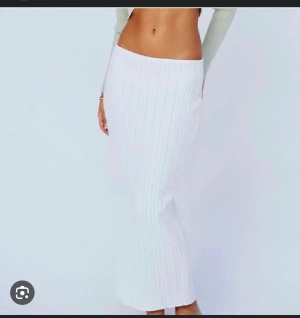 SNDYS KJOL - Kjol från SNDYS, skriv vid fler frågor/bild!🩷