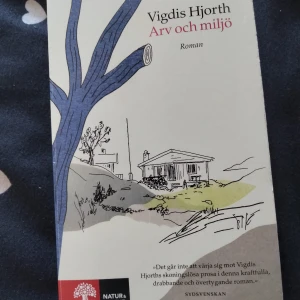 Arv och miljö  -  Du förtjänar läsa om den här boken och veta mer om arv och andra viktiga saker som finns i den här boken.