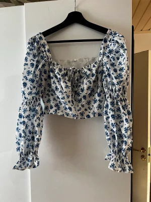 Topp - Topp från Shein Storlek S  Tvättas innan den skickas