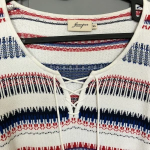 Jumperfabriken klänning - Klänning från jumperfabriken i storlek xs. Klänningen är i väldigt fint skick, kommer från djur & rökfritt hem. Skickar fler bilder vid önskan :) 