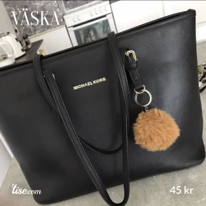Väska - 45 kr + frakt