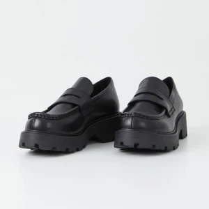 Cosmo 2.0 Loafer  - Cosmo Loafer från Vagabond i använt men fint skick! Nypris 1300. 