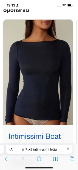 Intimissimi - Säljer denna skitsnygga intimissimi tröjan, Den är helt ny och Aldirg använd då jag inte hitta kvittot, säljer för att jag inte tycker den passar på mig tyvärr❤️skriv för fler bilder 